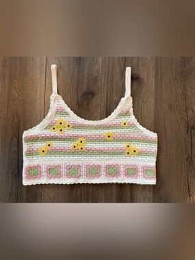 Good Luck Gem Crochet Floral Tank Top size M Boho Cottagecore Granny Square